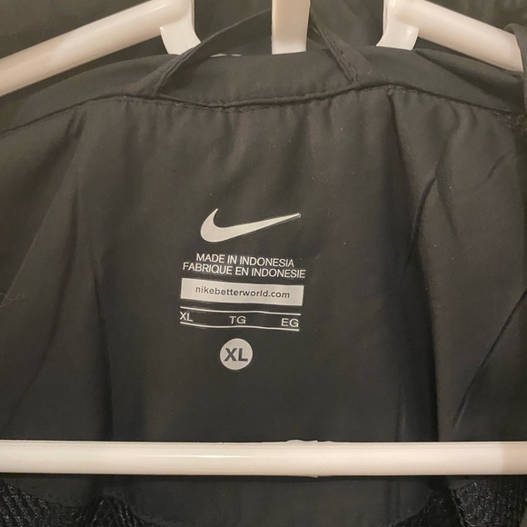 Nike windbreaker - Picture 2 of 4